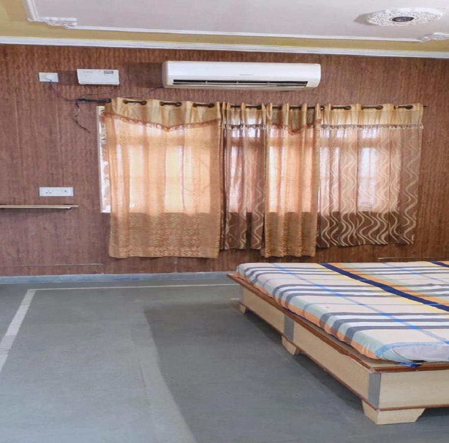Jiya Green Garden & Banquet, Сонипат Екстериор снимка
